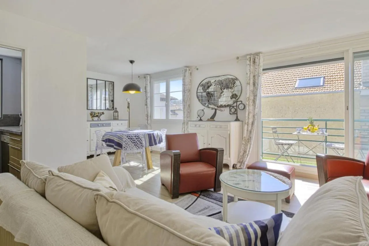Appartement De La Grande Plage - Welkeys Biarritz France