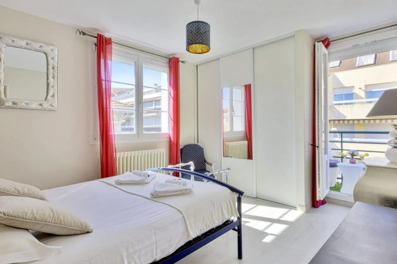 Appartement De La Grande Plage - Welkeys Biarritz